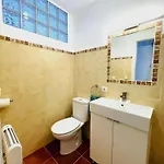 Ada A 2 Minutos De La Playa Y Con Piscina! *