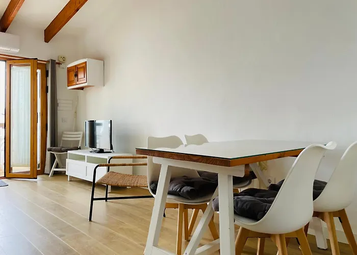 Ada A 2 Minutos De La Playa Y Con Piscina!